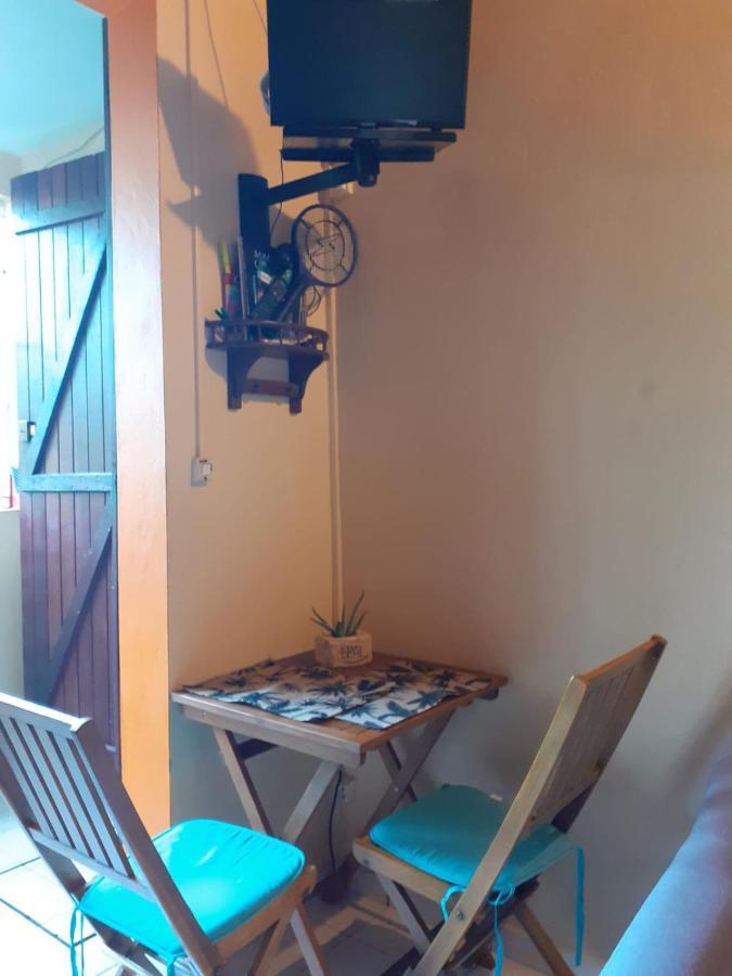 Studio Independant Chez L Habitant- Grand-Bourg  ภายนอก รูปภาพ